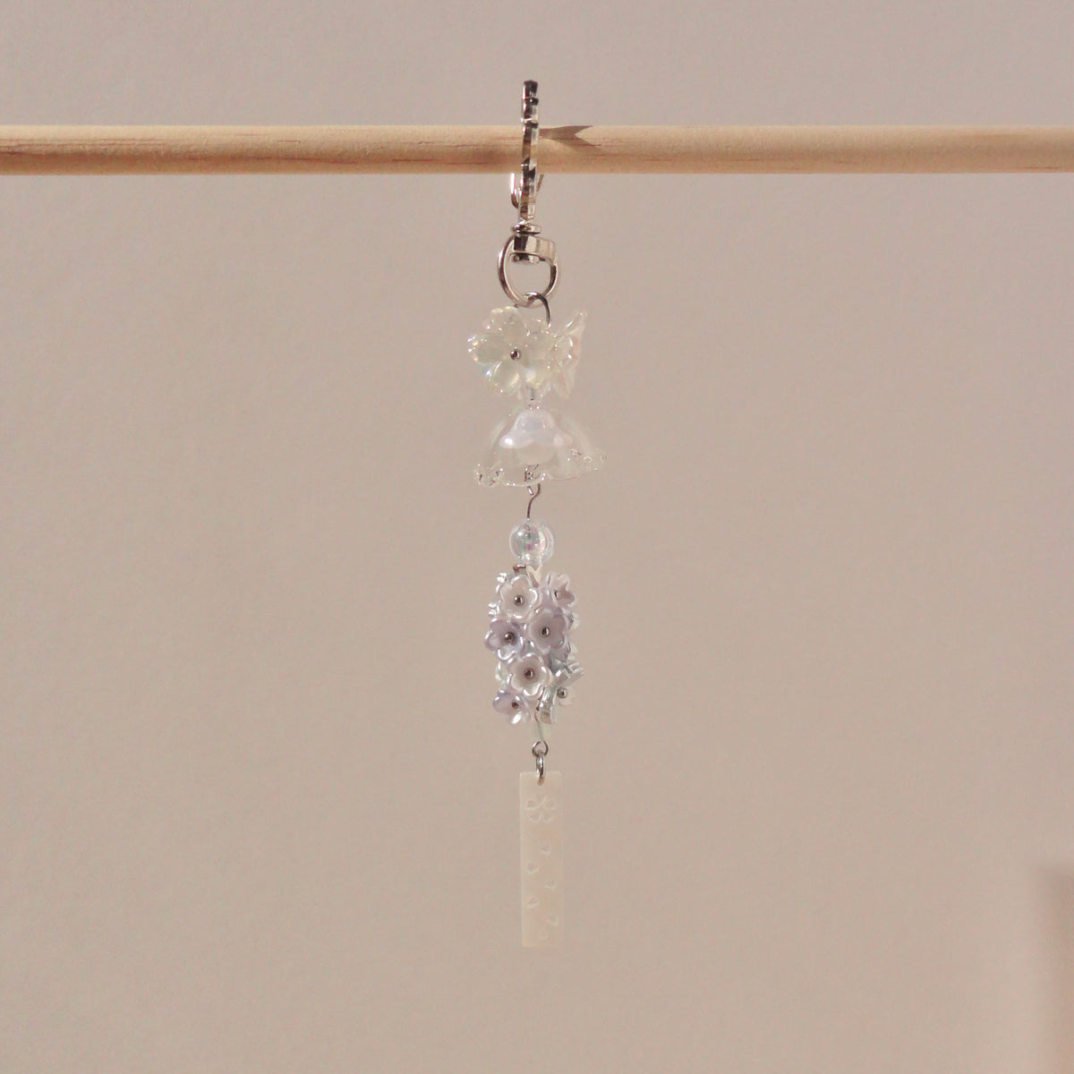 serene fūrin keychain