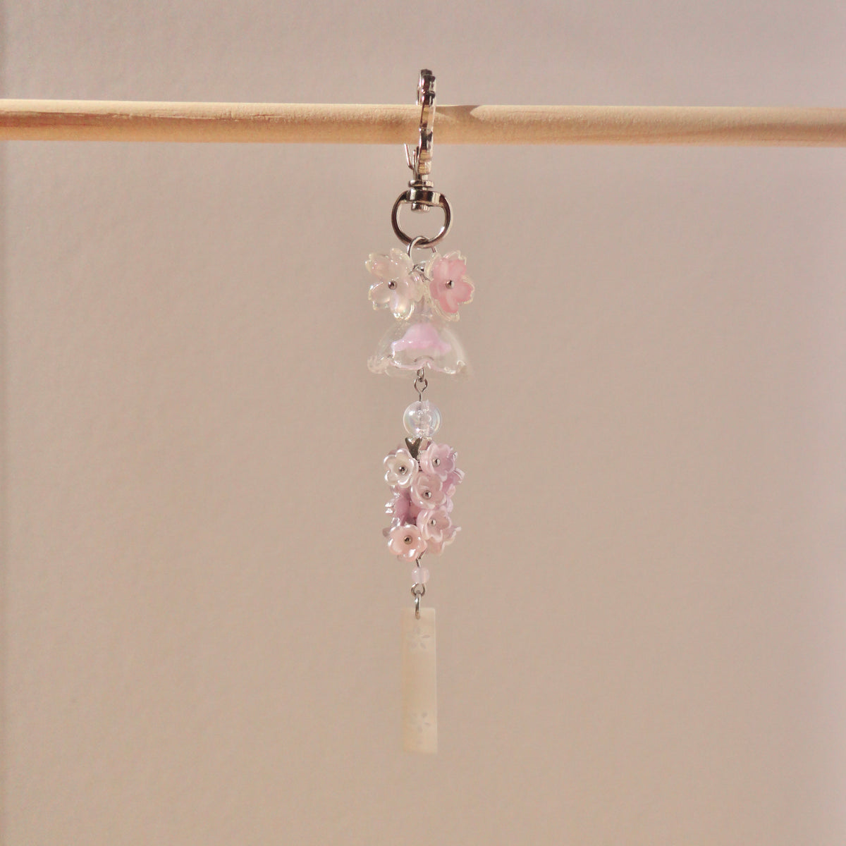 dreamy fūrin keychain